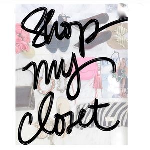 Shop my Closet !🛍🎁👠🥿👡👗👔👖👜👛